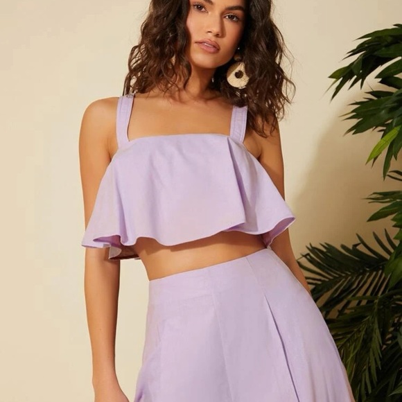 Beautiful two piece set! In a pretty light purple color! - Picture 4 of 6